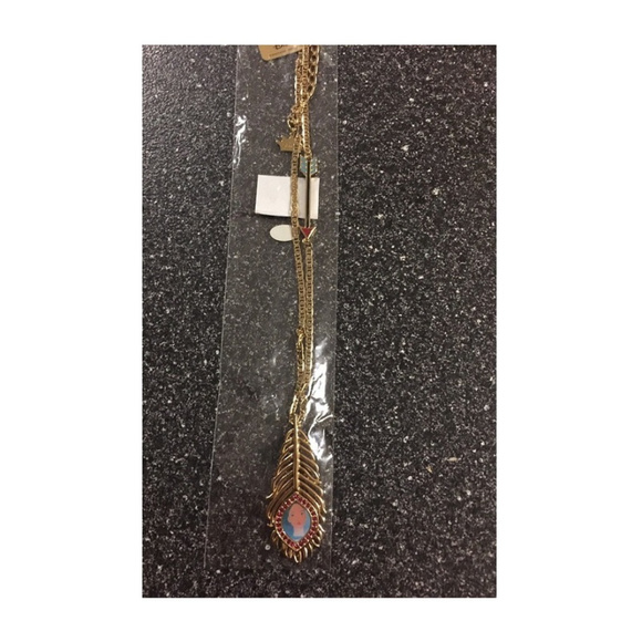 DISNEY COUTURE POCAHONTAS 14KT GP FEATHER NECKLACE - Picture 2 of 5